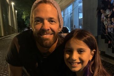 ¡MUY TRISTE! La dura decisión del padre de Emma, la fanática de 9 años que se juntó con el baterista de los Foo Fighters