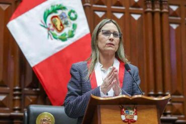 Presidenta del Congreso de Perú: «Estamos tratando de que esto no se vuelva ni Cuba, ni Venezuela» (+Video)