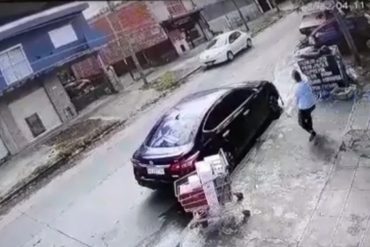 ¡INSÓLITO! Comerciante chino persiguió y mató a un ladrón que robó su supermercado (Imágenes sensibles)