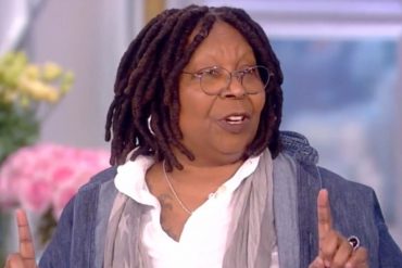 ¡DETALLES! Whoopi Godlberg explica sobre por qué Will Smith no fue retirado de la ceremonia (+Video)