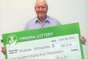 Camarero de 85 años se ganó $285.000 en la lotería y volvió a su puesto de trabajo a las pocas horas