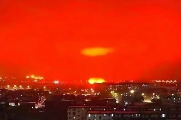 El aterrador cielo rojo que se presentó durante dos noches en ciudad china cercana a Shanghái: temen que sea un augurio de posibles tragedias (+Videos)