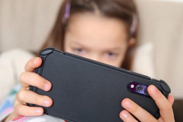 Esta es la información que los depredadores pueden obtener de tus hijos a través de los juegos en línea (+Recomendaciones para padres)