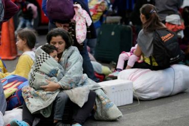 Al menos 70 % de las venezolanas que emigraron a Ecuador y Perú sufren violencia de género