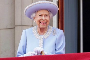 La Reina Isabel II canceló su asistencia a la misa del viernes por sus 70 años de reinado: presentó un malestar de salud