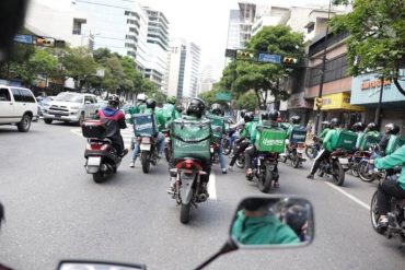 Motorizados de Yummy protestaron este #17Jun por mejores condiciones laborales: pasaron de ganar 30 dólares a cuatro dólares diarios (+Video)