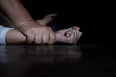 Detenido el padre y el hermano de una adolescente de 14 años en Baruta que abusaban sexualmente de la menor