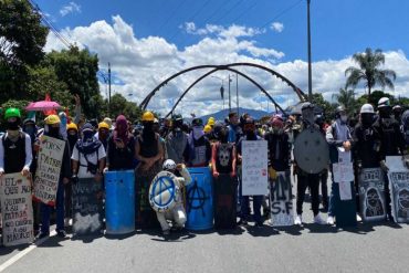 Grupos izquierdistas amenazan con iniciar la revolución más “hijuepu*a” si no gana Petro