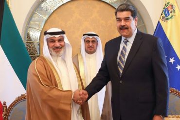 Maduro finaliza visita a Kuwait con la activación de una comisión mixta entre ese país y Venezuela