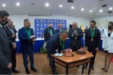 Con Tarek William Saab y Elvis Amoroso presentes: así sopló las velas Douglas Rico por su cumpleaños (hasta vallenato y llaneras le cantaron)