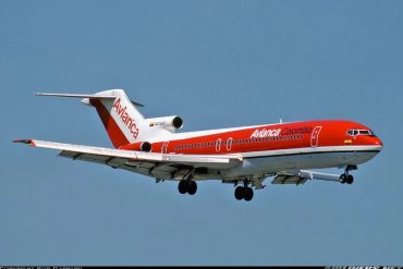 Se bajó del avión en el último minuto y la aeronave estalló en el aire con 107 personas a bordo: esta es la impresionante historia