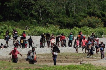 Panamá reforzará vigilancia por flujo inédito de migrantes que atraviesan la selva del Darién (+Datos)