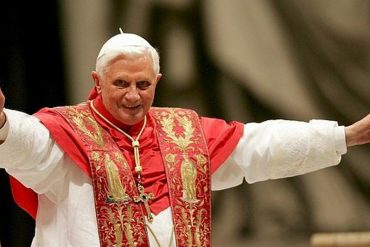 Cerca de 50.000 personas asistieron al funeral de Benedicto XVI en el Vaticano