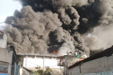 Advierten que incendio en almacén del IVSS afectará a «casi la totalidad» de las personas que se dializan en el país (+Video)
