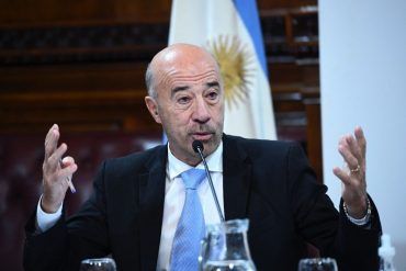 Gobierno de Alberto Fernández cedió ante las presiones del régimen de Maduro: aseguró que el avión retenido en Argentina “está secuestrado”