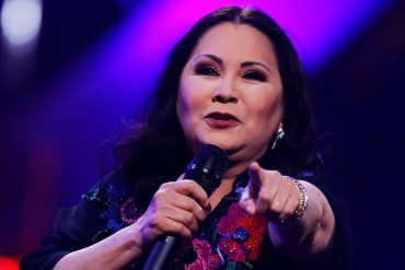 “Soy una cantante que entiende el dolor de una nación, por eso no he vuelto a Venezuela”: Lo que dijo Ana Gabriel en concierto en EEUU (+Video)