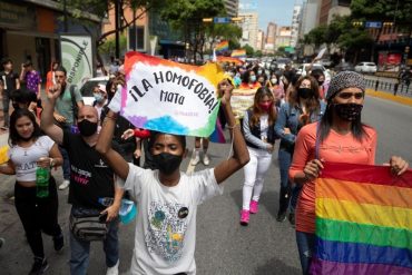 Aumentan casos de suicidios entre la población joven de Venezuela por la homofobia