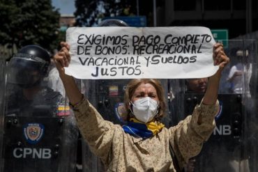 El contundente mensaje de una docente a Maduro: “Nosotros no tenemos la culpa si a ti no te dio la gana de estudiar”