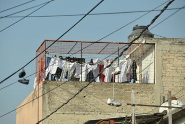 Murió una joven en Maracay tras recibir una descarga eléctrica mientras lavaba ropa en la parte superior de su vivienda