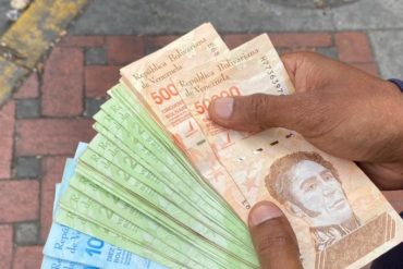 ¿Qué es el “dólar buhonero” que reapareció en algunos mercados populares de Venezuela?