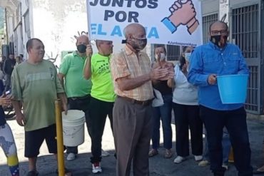 Habitantes de La Candelaria y San Agustín protestan por tener 10 días sin servicio de agua (+Video)