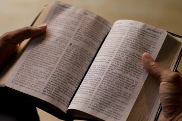 Religiosos venezolanos advierten que la mala interpretación de libros bíblicos “da pie a sectas”