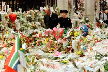 “El mundo va a enloquecer”: Revelan detalles de la reacción de la fallecida reina Isabel II y del rey Carlos III la madrugada en la que murió Diana