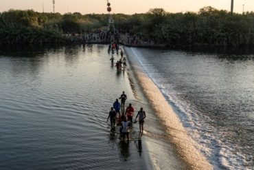 Ocho migrantes murieron ahogados al intentar cruzar el río Bravo rumbo a EEUU: “La búsqueda continúa ante otras posibles víctimas”