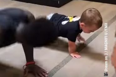 Las redes se sorprenden por la habilidad de un niño de seis años para hacer flexiones (+Video)