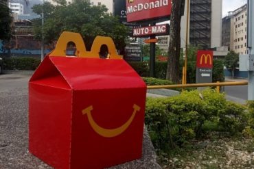 McDonald’s en EEUU lanza la “cajita feliz” para adultos para recrear “una de las experiencias más nostálgicas”