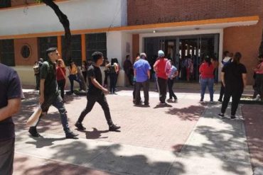 Solo 20% de estudiantes acudió al llamado a clases este #3Oct, según informe