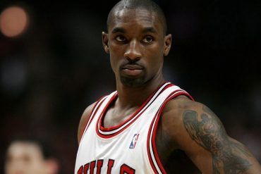 Por golpear a su hijo de 10 años en un aeropuerto fue arrestado el exjugador de la NBA Ben Gordon