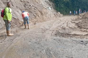 Habitantes de Choroní reclaman acceso de alimentos e insumos ante aislamiento de la vía por derrumbes