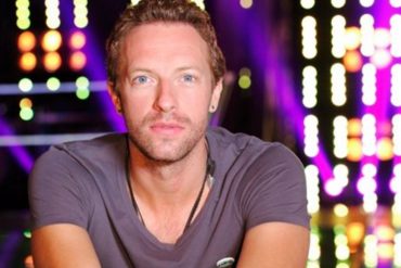 Chris Martin de Coldplay fue a comprar una guitarra en Buenos Aires y terminó tocando y cantando “De Música Ligera” con los empleados (+Video)