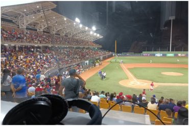 Así se vivió el primer juego de béisbol en el estadio de Macuto: «Por primera vez Tiburones de La Guaira jugó en su casa» (+Fotos) (+Videos)