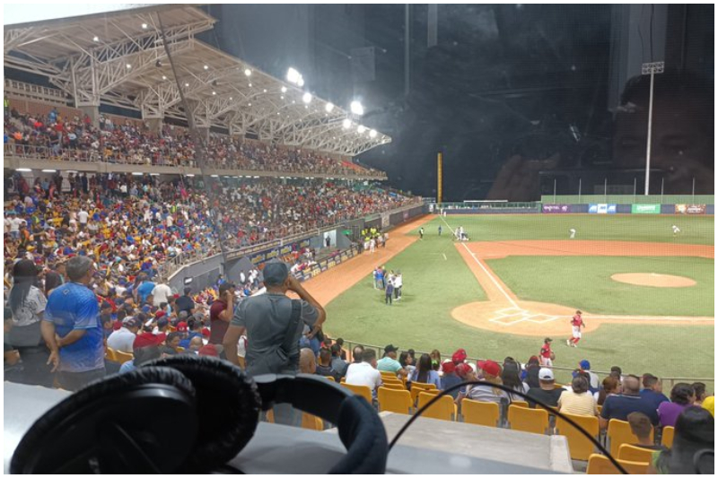 Así se vivió el primer juego de béisbol en el estadio de Macuto: "Por  primera vez Tiburones de La Guaira jugó en su casa" (+Fotos) (+Videos)