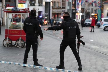 Ataque terrorista con bomba en Estambul dejó 6 muertos y 53 heridos