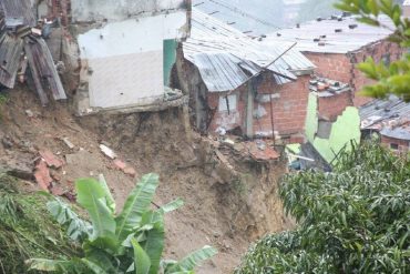 Aragua, Carabobo y Falcón afectados por las fuertes lluvias registradas este #2Nov