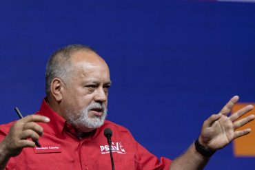 “Dios y Chávez me cuidan”: Diosdado Cabello dice que desde hace días un francotirador ha querido dispararle (+Video)