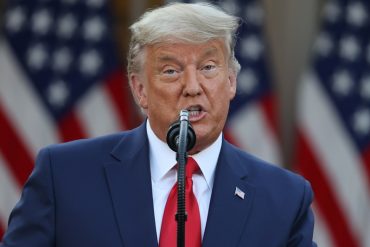 La advertencia de Trump: dice que si retoma el poder en 2024 iniciará “la deportación más grande de la historia” de EEUU