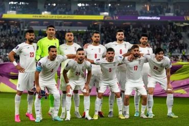 Jugadores de Irán cantaron el himno en su último partido en el Mundial: sus familiares fueron amenazados por el régimen de su país