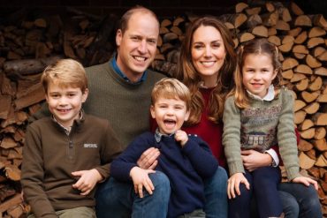 Kate y William compartieron su primera postal navideña como princesa y príncipe de Gales