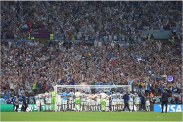 La canción del vestuario de Argentina tras ganar a Croacia: “Brasilero qué pasó, arrugó el pentacampeón” (+Video)