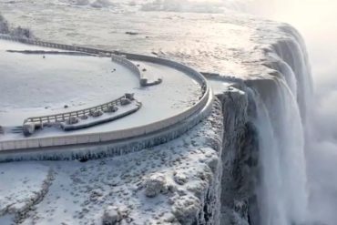 Las cataratas del Niágara quedaron semicongeladas por la ola de frío en Estados Unidos y Canadá (+Fotos impactantes)