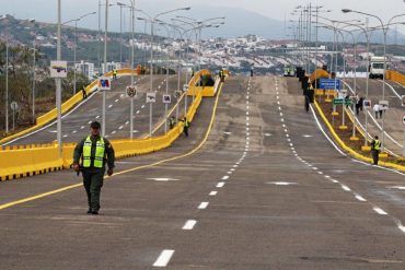 Colombia anuncia que reabrirá cuatro consulados en Venezuela en los próximos tres meses