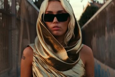 Miley Cyrus le arrebató a Shakira y Bizarrap el primer lugar global de reproducciones en Spotify con «Flowers» (+Video)