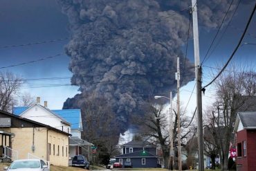 Descarrilamiento del tren tóxico de Ohio se convierte en una película de terror