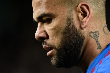 Audiencia española envió al futbolista Dani Alves a juicio por supuesta violación de una joven en discoteca