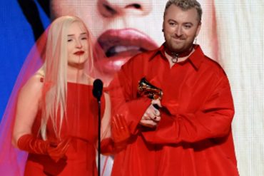 Kim Petras hace historia al convertirse en la primera mujer transgénero en ganar un Grammy