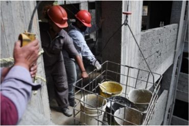 “Hemos roto paradigmas”: venezolanas construyen un edificio para sus familias en una comunidad de Algodonal (+Fotos)